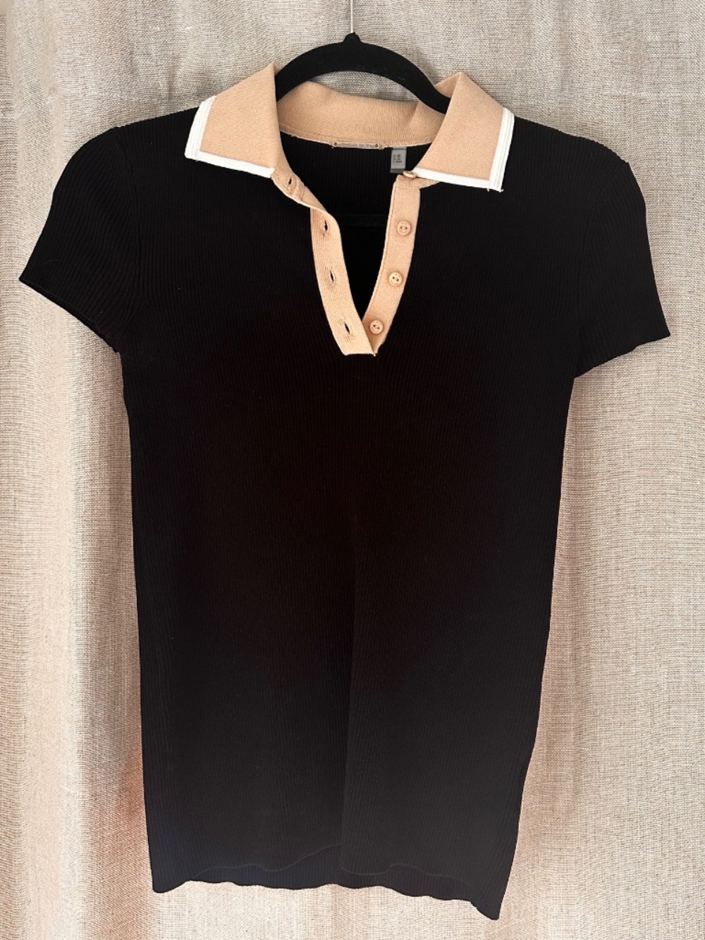 Beautiful Elie Tahari Polo Shirt